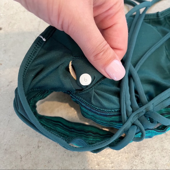 Lululemon Make A Move Bra in Cyber Jungle Hero Blue / Deep Green - Picture 5 of 7